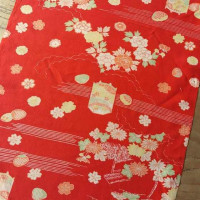 Red Chirimen Sakura