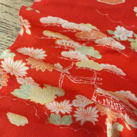Red Chirimen Sakura