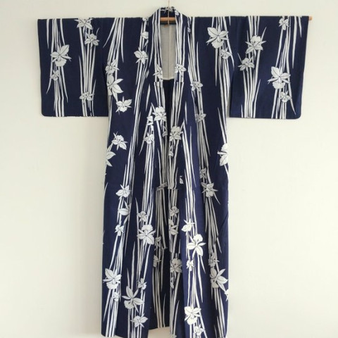 Yukata Kakitsubata