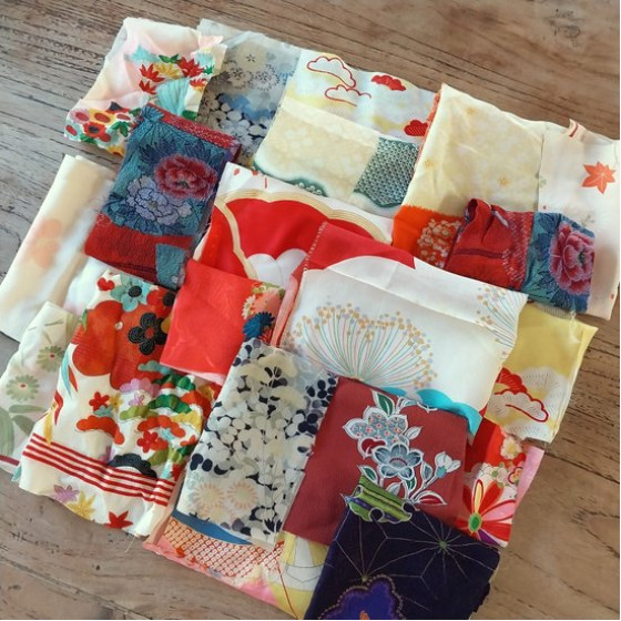 Random selection Offcuts  Floral Pack 100g