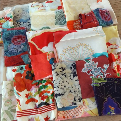 Random selection Offcuts  Floral Pack 100g