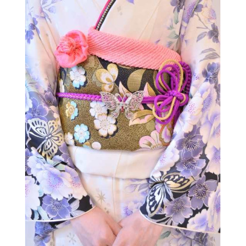 The Art and Versatility of Obiage: From Traditional Kimono to Modern Fashion The Art and Versatility of Obiage: From Traditional Kimono to Modern Fashion